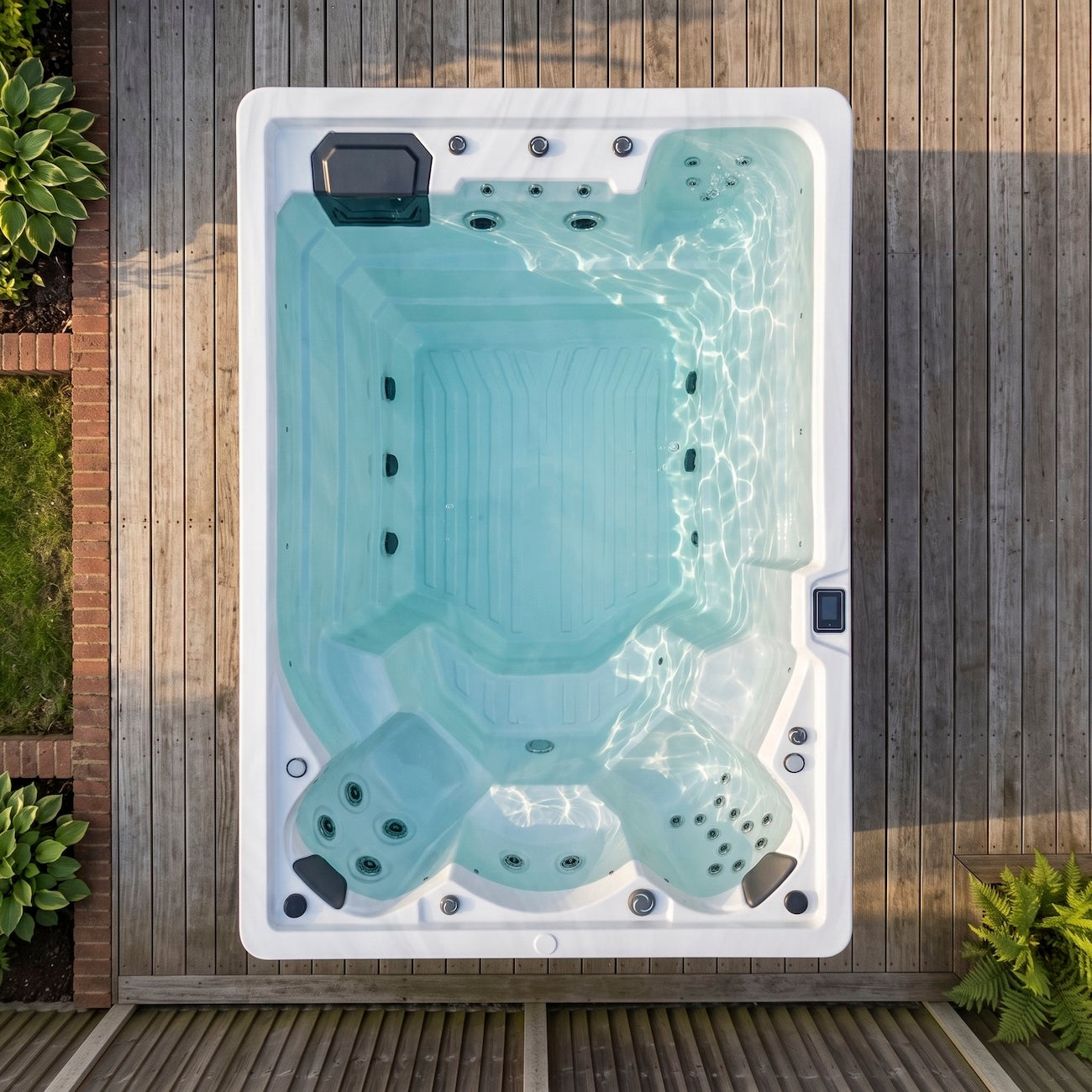 Electra Swim Spa – 3.6m entry-level swim spa with adjustable current